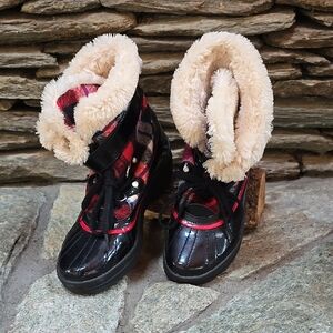 Size 8.5 - Anne Klein Buffalo Plaid and Faux Fur Winter Boots